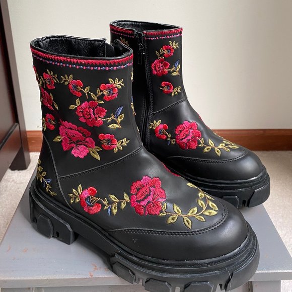 FARM RIO Women Floral Embroidery Boots - NEW NWOB - Picture 10 of 11